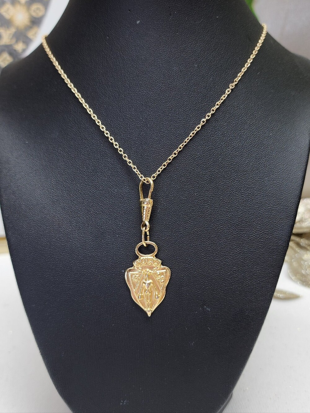 Authentic Vintage Gucci Knight Charm On Unbranded Chain